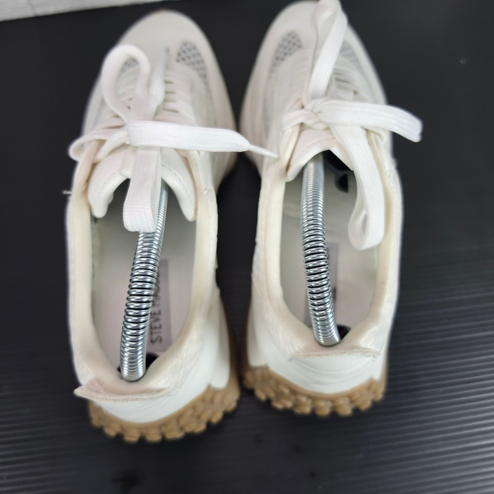 Steve Madden Sneakers Lace Up Sporty Athleisure Gum Sole Size 9 - Picture 13 of 13